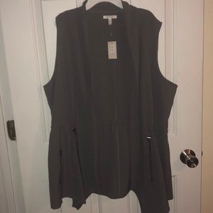 Maurice’s XXL Vest. NWT